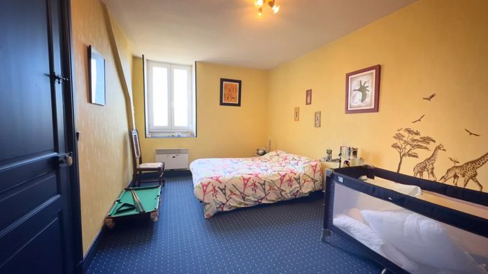 Image No.14-5 Bed Commercial for sale