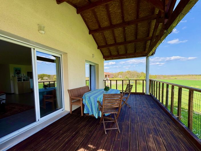 Image No.1-3 Bed House for sale