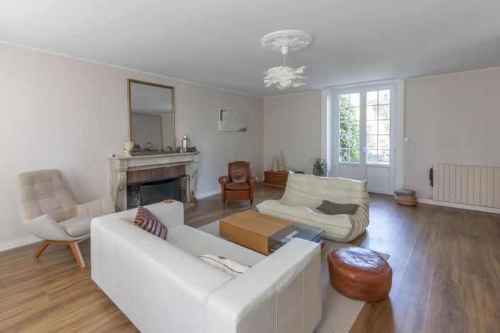 Image No.3-7 Bed House for sale