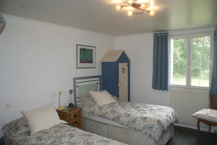 Image No.9-3 Bed House for sale