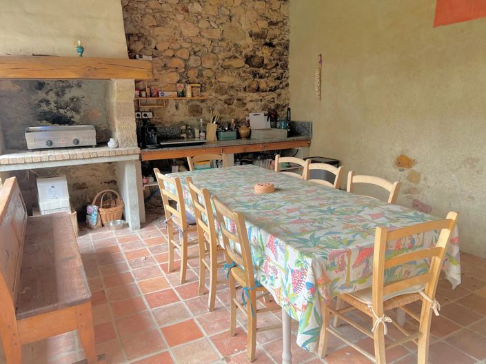 Image No.9-7 Bed House for sale