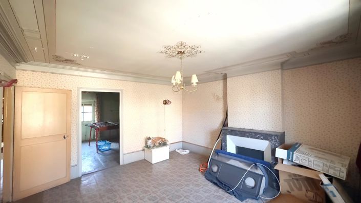 Image No.15-5 Bed Commercial for sale