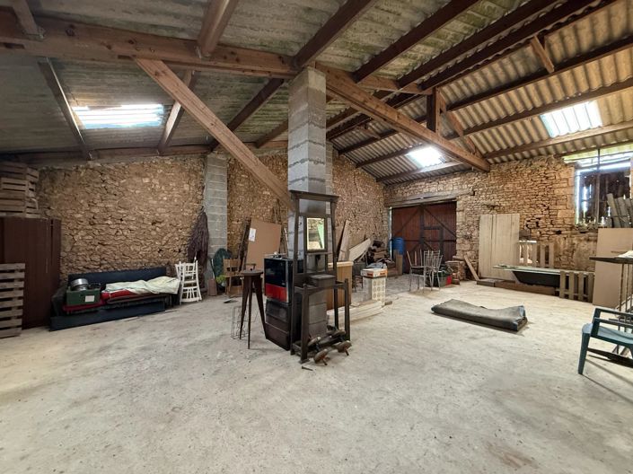 Image No.13-2 Bed House for sale