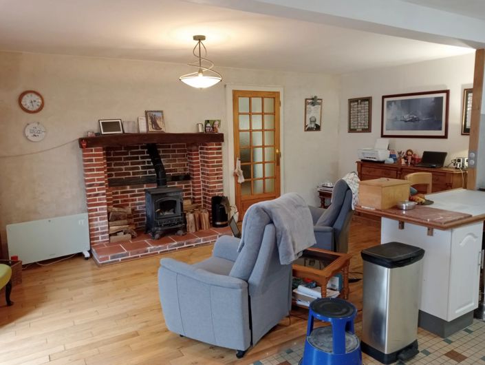 Image No.6-3 Bed House for sale