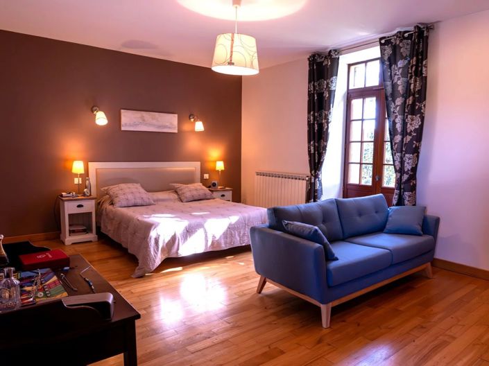 Image No.12-11 Bed House for sale