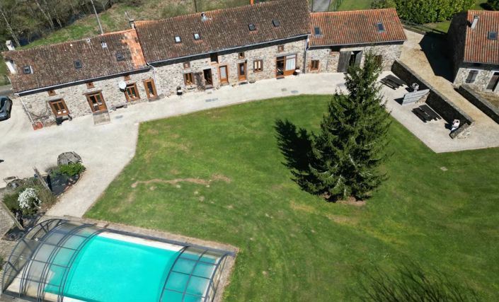 Image No.1-9 Bed Farmhouse for sale