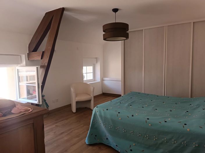 Image No.10-4 Bed House for sale