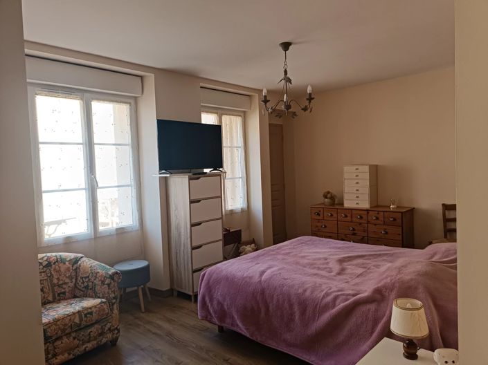 Image No.5-4 Bed House for sale