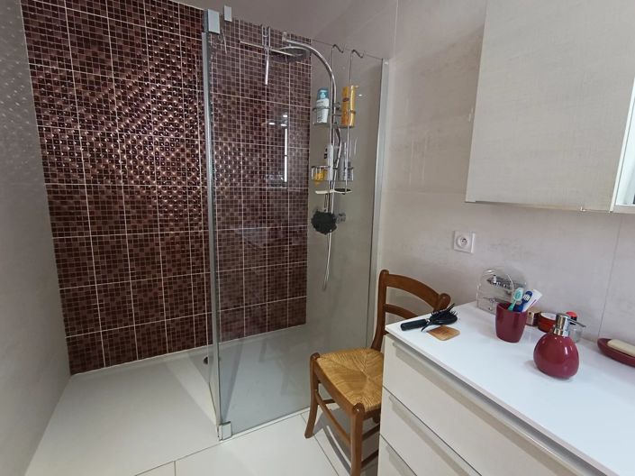 Image No.7-4 Bed House for sale