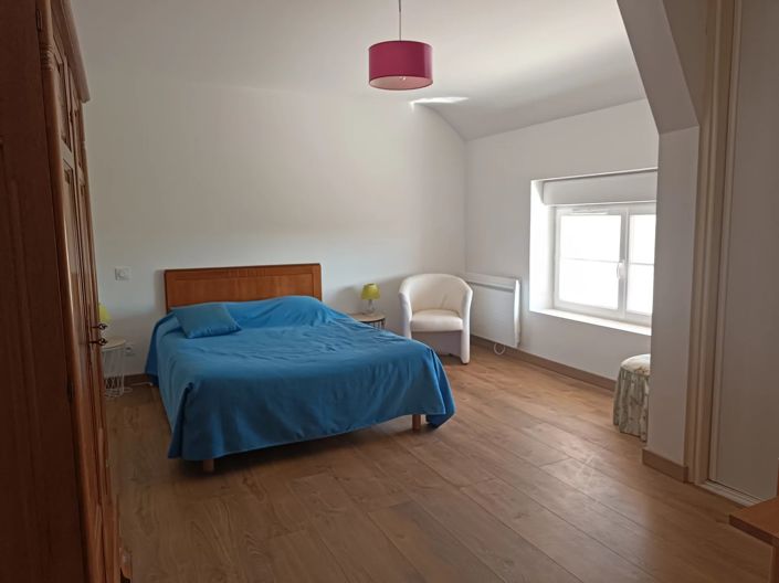 Image No.9-4 Bed House for sale