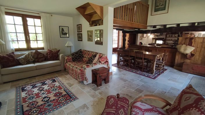 Image No.4-2 Bed House for sale