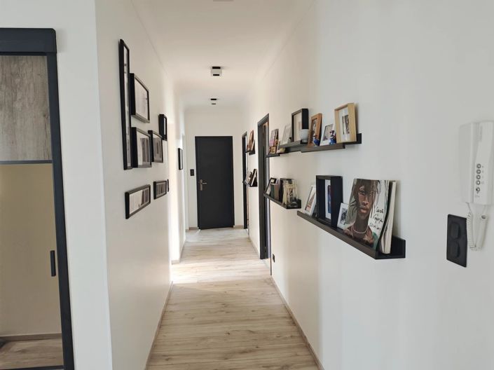 Image No.9-4 Bed House for sale