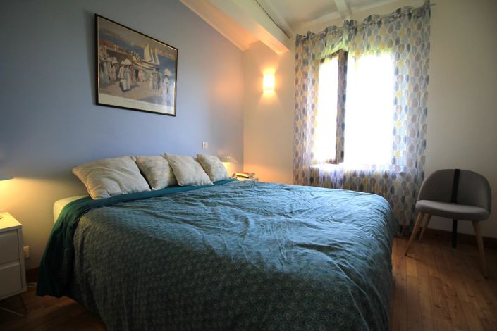 Image No.6-11 Bed House for sale