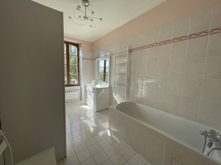 Image No.14-3 Bed House for sale