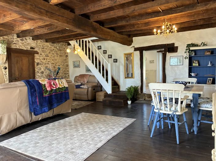 Image No.9-5 Bed House for sale