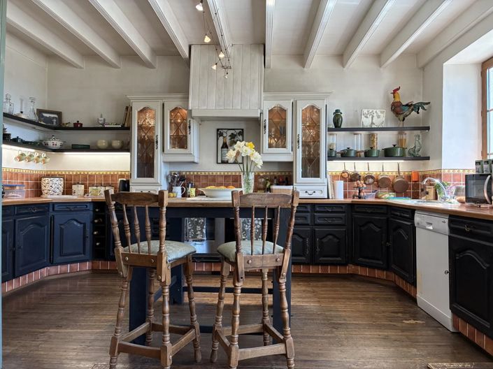 Image No.3-5 Bed House for sale