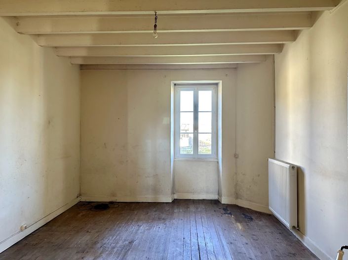 Image No.8-3 Bed Village House for sale