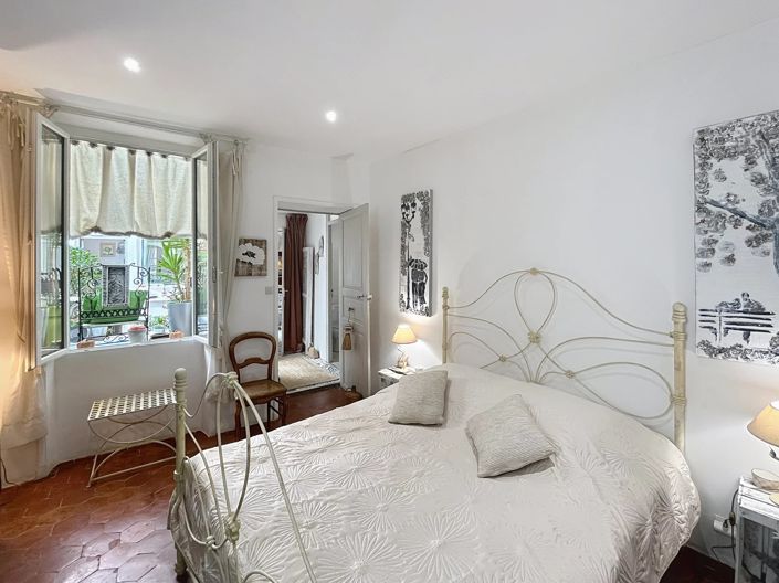 Image No.7-7 Bed House for sale