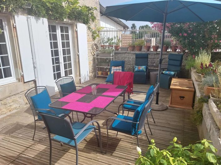 Image No.12-5 Bed House for sale