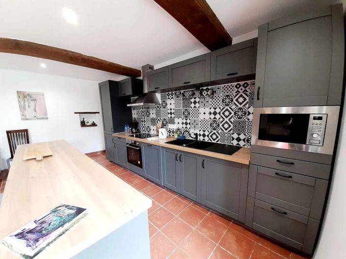 Image No.4-8 Bed House for sale