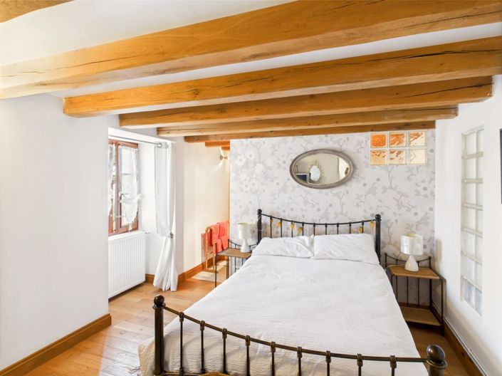 Image No.6-4 Bed House for sale