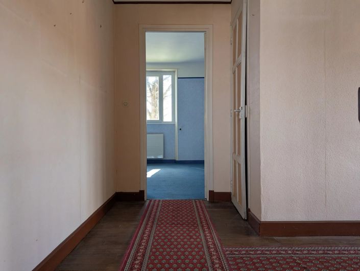 Image No.11-3 Bed House for sale