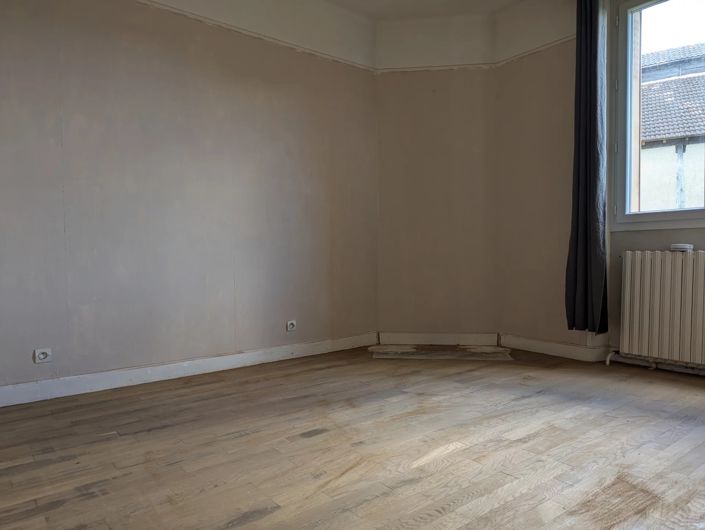 Image No.8-3 Bed House for sale