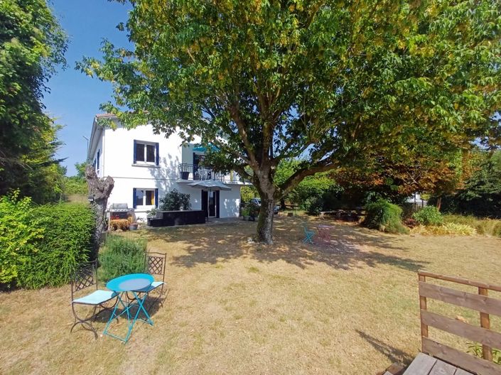 Image No.10-4 Bed House for sale