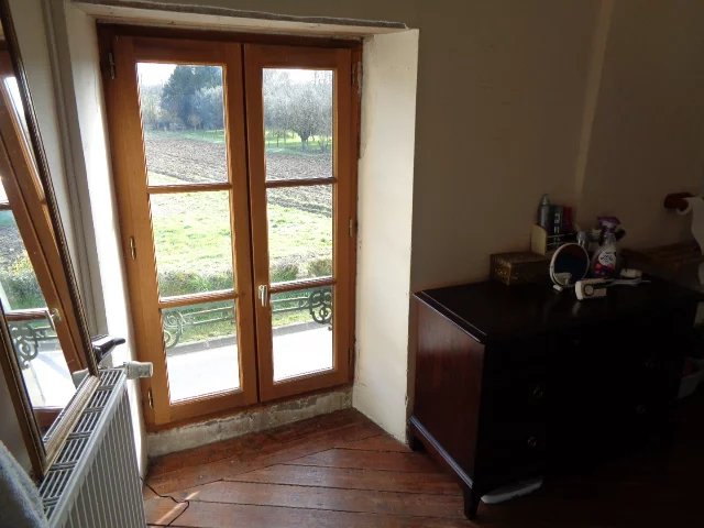 Image No.12-4 Bed House for sale