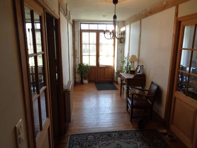 Image No.6-4 Bed House for sale