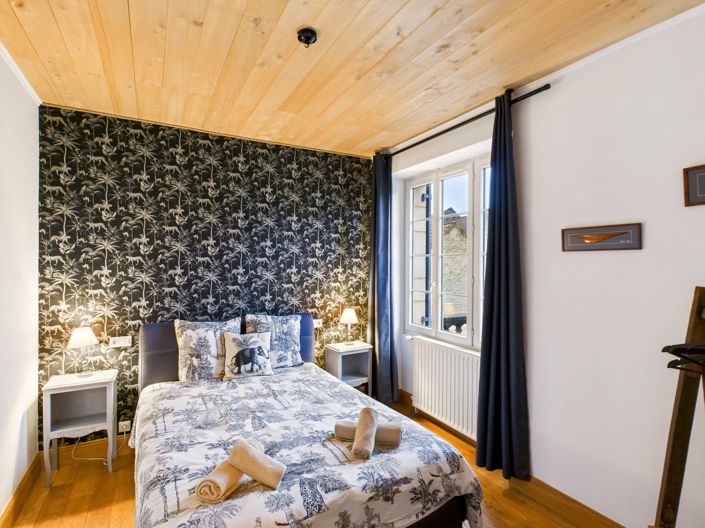 Image No.6-5 Bed House for sale