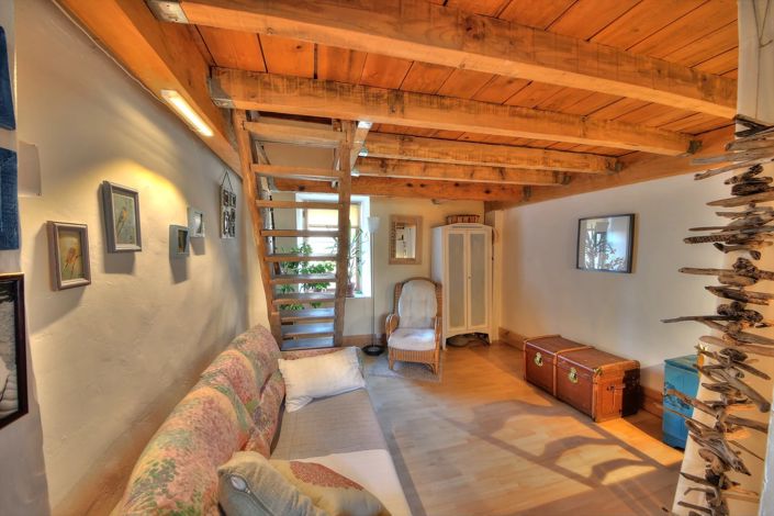 Image No.13-9 Bed House for sale