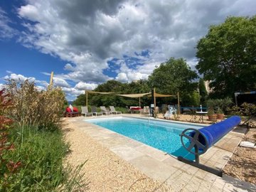 704b1c6701ba2b17b738465afee9e39190b0d5acad128