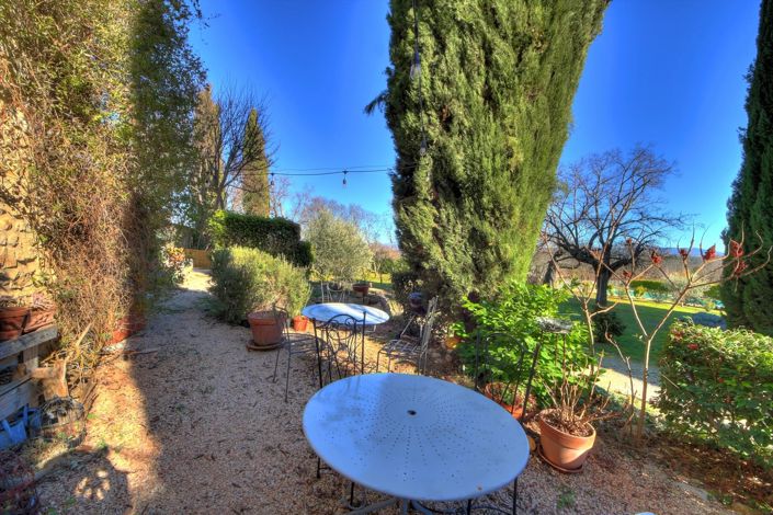 Image No.4-9 Bed House for sale