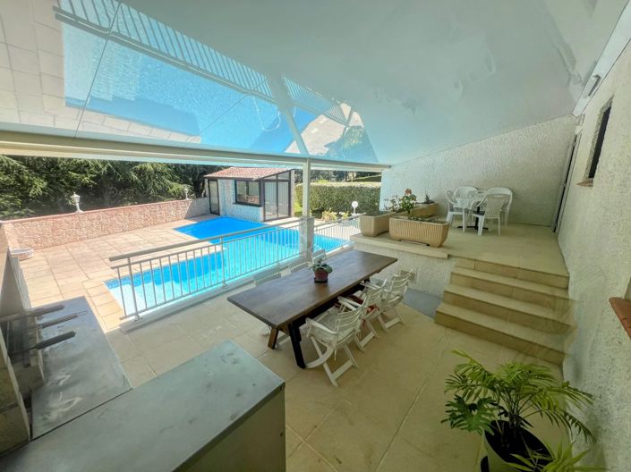 Image No.4-5 Bed House for sale