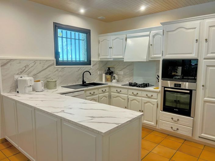 Image No.2-5 Bed House for sale