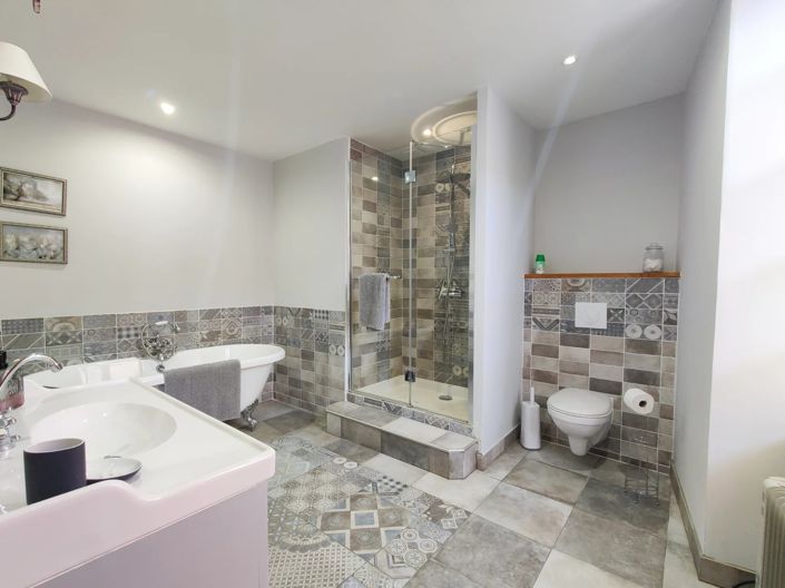 Image No.12-3 Bed House for sale