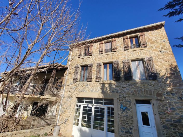 Image No.1-8 Bed House for sale