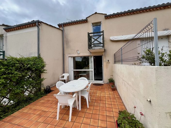 Image No.5-2 Bed House for sale