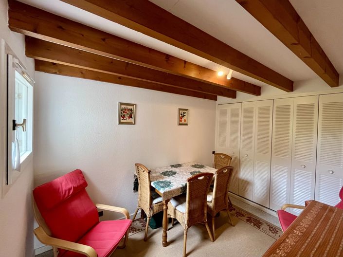 Image No.4-2 Bed House for sale