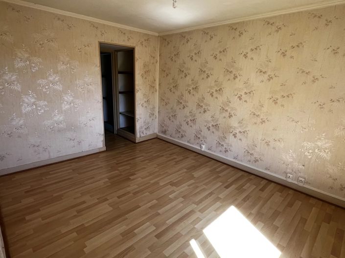 Image No.11-4 Bed House for sale