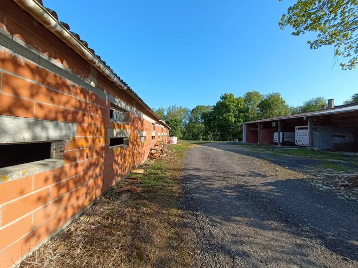 Image No.13-5 Bed House for sale