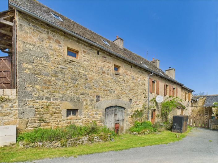 Image No.11-2 Bed House for sale