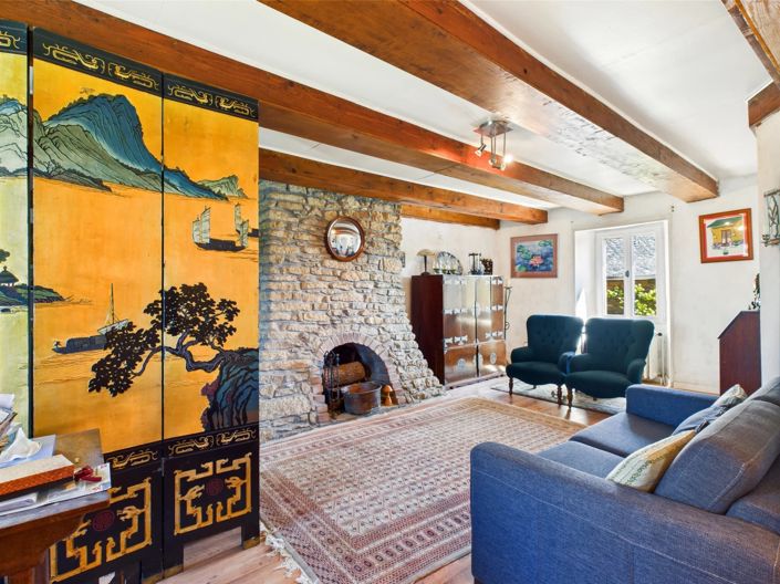 Image No.5-2 Bed House for sale