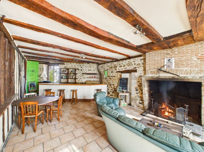 Image No.3-10 Bed House for sale