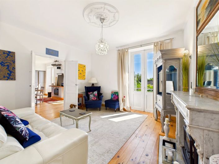 Image No.3-6 Bed House for sale