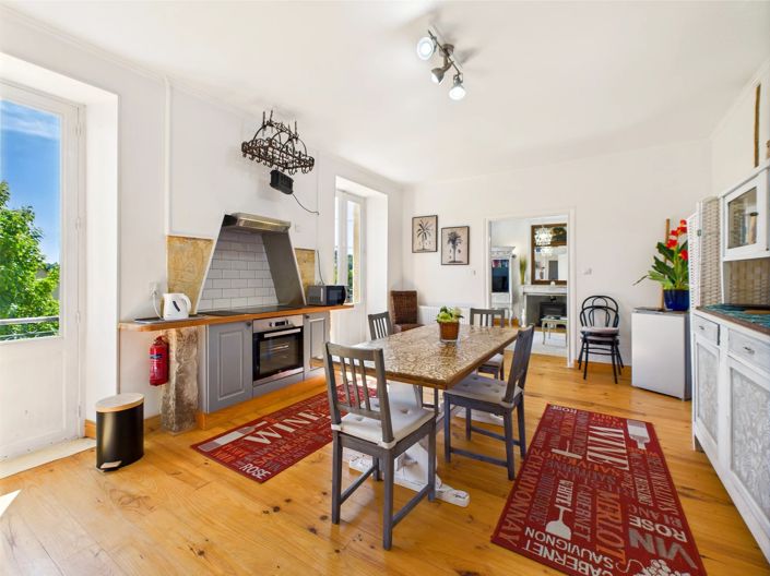 Image No.4-6 Bed House for sale