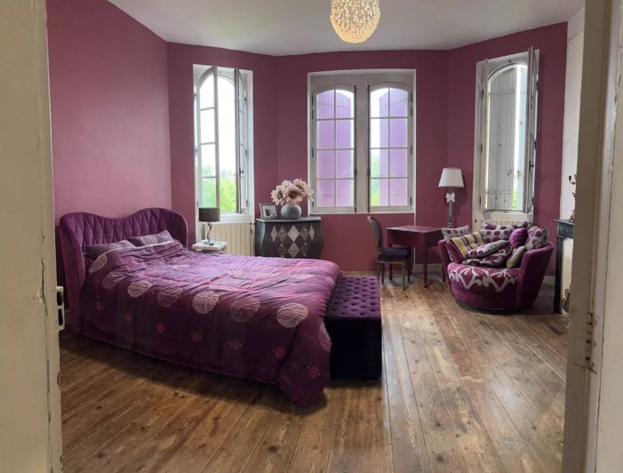 Image No.8-3 Bed Village House for sale