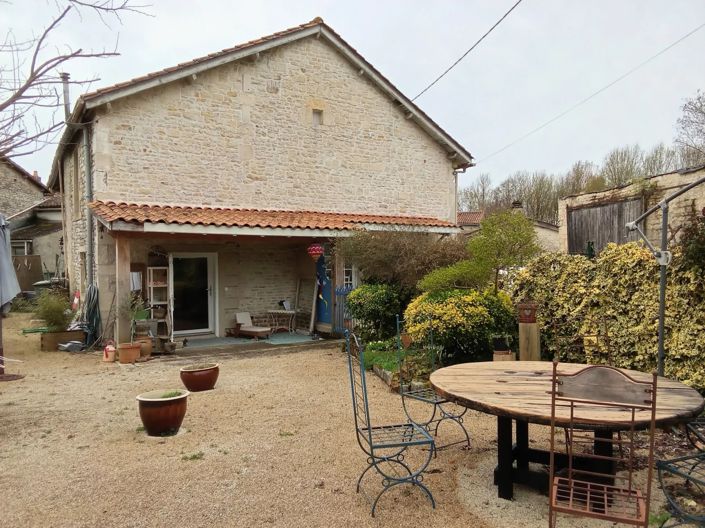 Image No.1-2 Bed House for sale