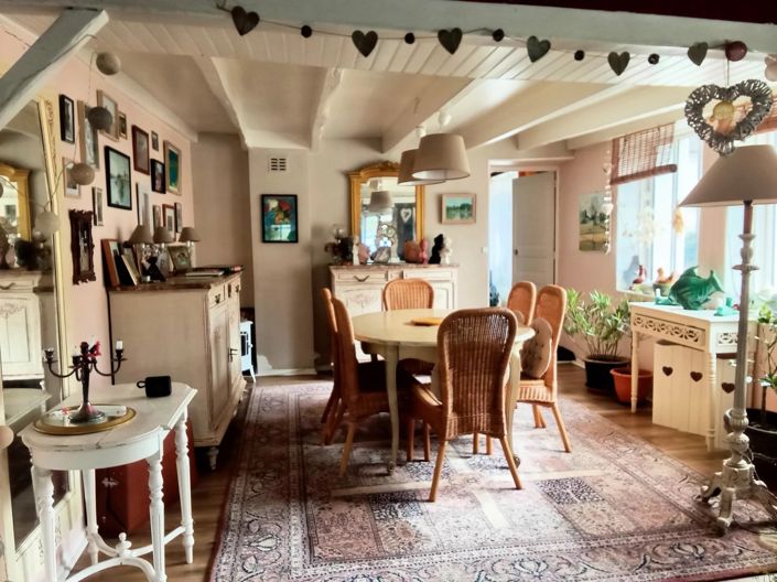 Image No.5-2 Bed House for sale